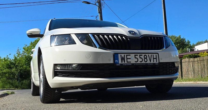 Skoda Octavia cena 43900 przebieg: 156198, rok produkcji 2019 z Łódź małe 379